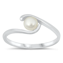 Load image into Gallery viewer, Sterling Silver 7mm Freshwater Pearl Ring