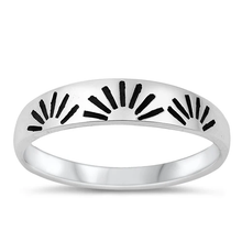 Load image into Gallery viewer, Sterling Silver Oxidized Sunset Ring