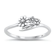 Load image into Gallery viewer, Sterling Silver Oxidized Flowers Ring