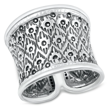 Load image into Gallery viewer, Sterling Silver Oxidized 21.4mm Thai Floral Design Ring