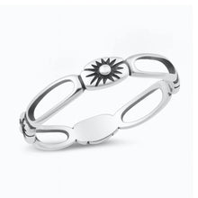 Load image into Gallery viewer, Sterling Silver Oxidized And Polished Sunburst Ring