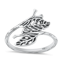 Load image into Gallery viewer, Sterling Silver Oxidized And Polished Leaves Ring