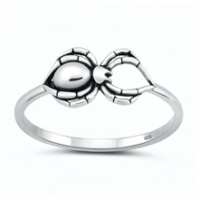 Load image into Gallery viewer, Sterling Silver Oxidized And Polished Tarantula Spider Ring