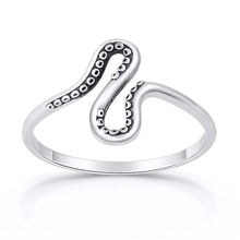 Load image into Gallery viewer, Sterling Silver Oxidized And Polished Tentacle Ring
