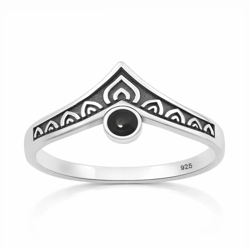 Sterling Silver Oxidized And Polished V Shaped Black Agate Stone Ring