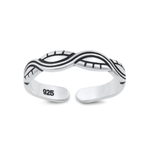Load image into Gallery viewer, Sterling Silver Oxidized And Polished Wave Pattern Toe Ring
