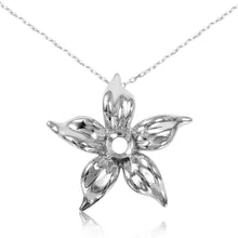 Load image into Gallery viewer, Sterling Silver Necklace with Trendy High Polished Flower PendantAnd Pendant Diameter of 25.9MM