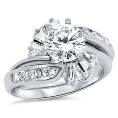 Sterling Silver Circle Shaped Cubic Zirconia Wedding RingAnd Face Height 8mmAnd Band Width 2mm