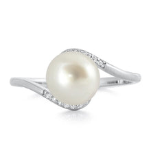 Load image into Gallery viewer, Sterling Silver Rhodium Plated Round Clear CZ And Freshwater Pearl Ring