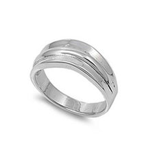 Load image into Gallery viewer, Sterling Silver Stylish Line Patterned Band Ring