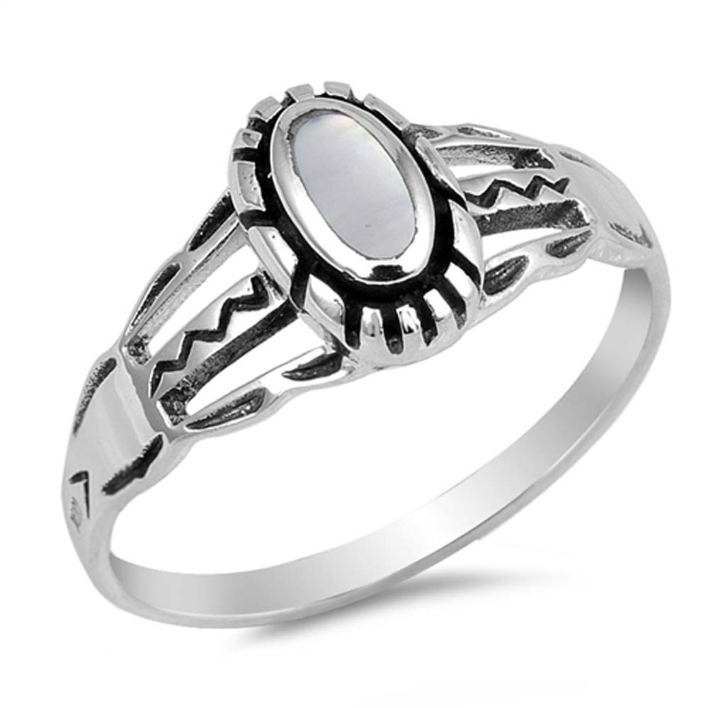 Sterling Silver Oval Mother of Pearl with Tribal Pattern Design Split Band RingAnd Face Height of 9MMAnd Band Width: 2MM