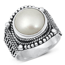 Load image into Gallery viewer, Sterling Silver Genuine Mabe Pearl Ring