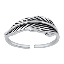 Load image into Gallery viewer, Sterling Silver Oxidized Feather Toe Ring